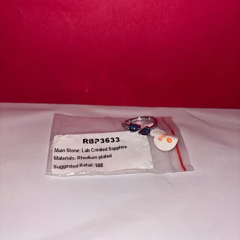 Elegant Sapphire And Silver Women's Ring